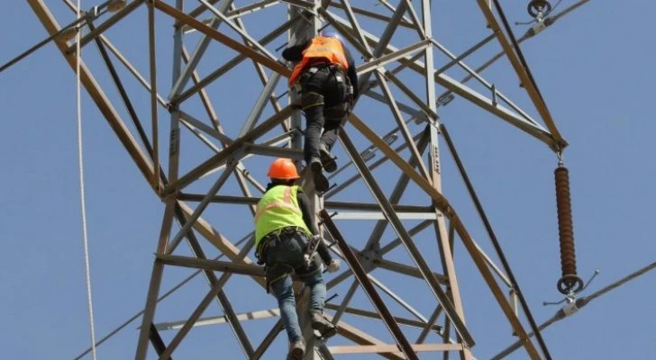 عودة التيار الكهربائي تدريجياً في الأردن بعد مشكلة لم تحدث منذ 30 عاماً