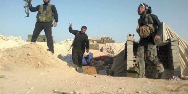 هجمات مضادة بدير الزور، وميليشيا قسد تستغل الفارين من داعش