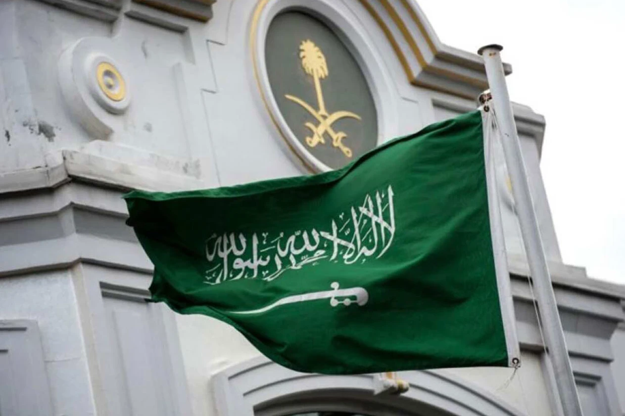 السعودية تعلن إعادة افتتاح سفارتها في دولة عربية بعد غياب طويل