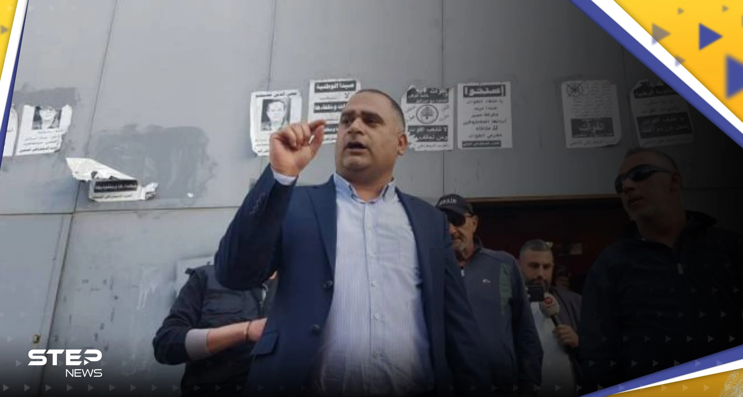 مسؤول لبناني يقتحم مصرفاً مطالباً بحل مشكلة "المودعين" ويتوعد بالمزيد (فيديو)