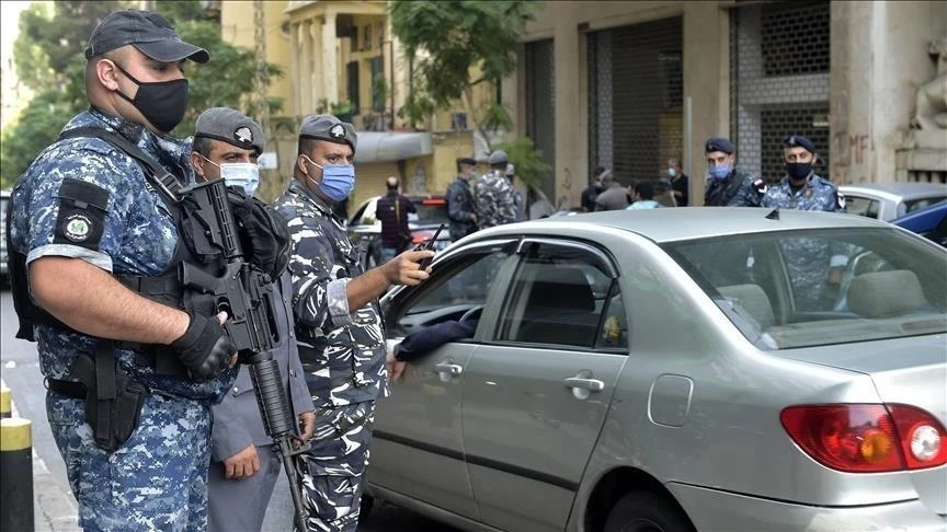 صحيفة لبنانية: الأمن أوقف شباناً سوريين على صِلة بعميل إسرائيلي تدخل جنبلاط للإفراج عن أحدهم