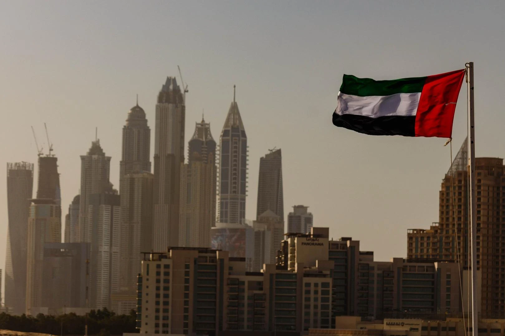 أزمة القرداحي.. إجراءات تتخذها الإمارات ضد لبنان تضامناً مع السعودية