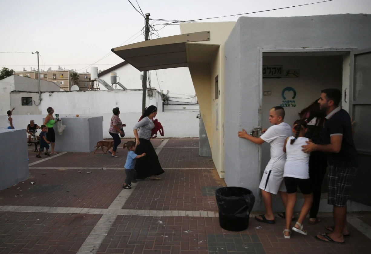 خطوة فلسطينية جديدة في كل الأراضي المحتلة لأول مرة وإسرائيل تطلب من المستوطنين البقاء في الملاجئ