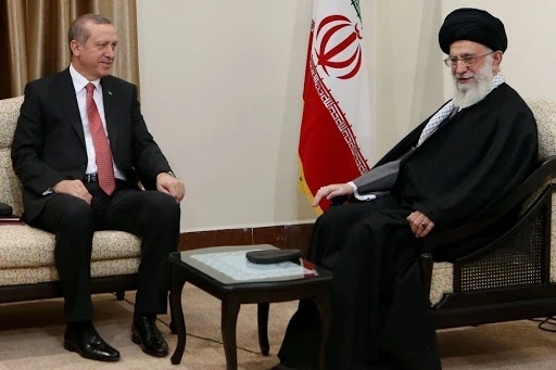 تحريض من أنقرة أم تهدئة؟.. أردوغان يتباحث هاتفياً مع روحاني حول عدّة ملفات