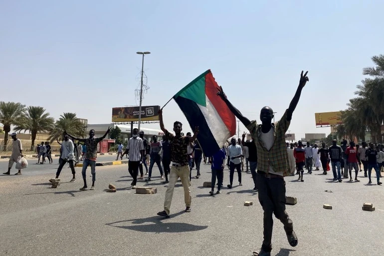 الخارجية السودانية: السفراء الرافضين للانقلاب العسكري ممثلون شرعيون لحكومة البلاد وقرارات البرهان غير شرعية