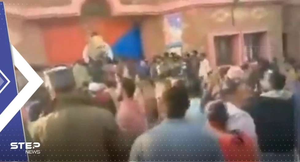 بالفيديو|| حشد غاضب يضرب رجلاً حتى الموت في باكستان بتهمة "تدنيس" القرآن