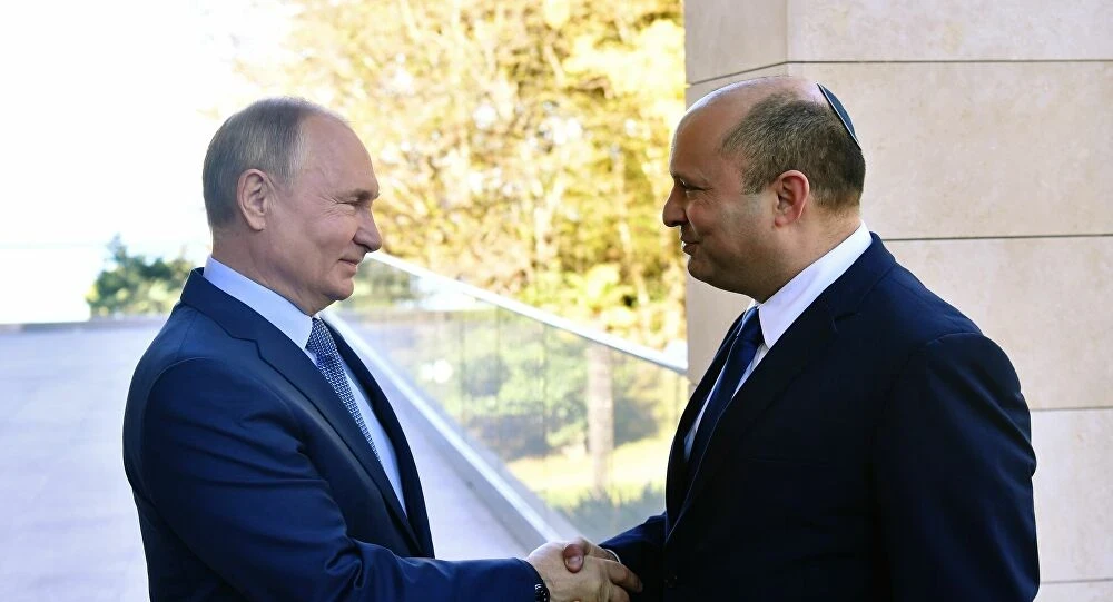 بوتين يتحدث لرئيس الوزراء الإسرائيلي عن "نقاط تماس" بشأن سوريا.. والأخير يصفه بـ"صديق حقيقي"