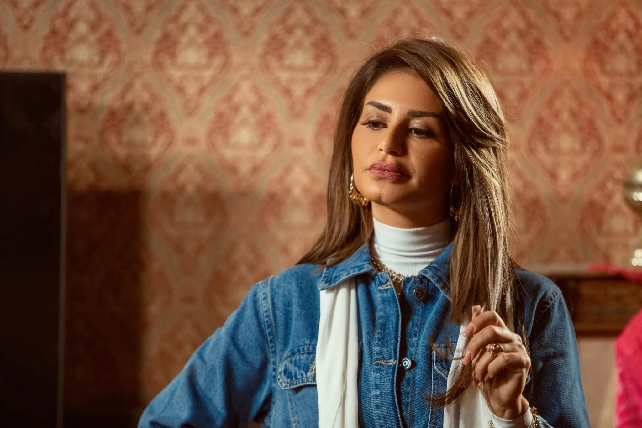 منة فضالي: كان لازم أعمل فيلر في "جعفر العمدة" (فيديو)