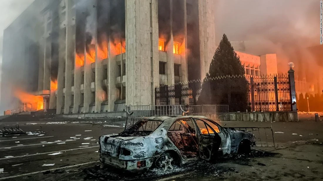  رئيس كازاخستان يطمئن بوتين حول مصير بلاده ودولة عربية تفقد الاتصال بالقائم بأعمال سفارتها هناك