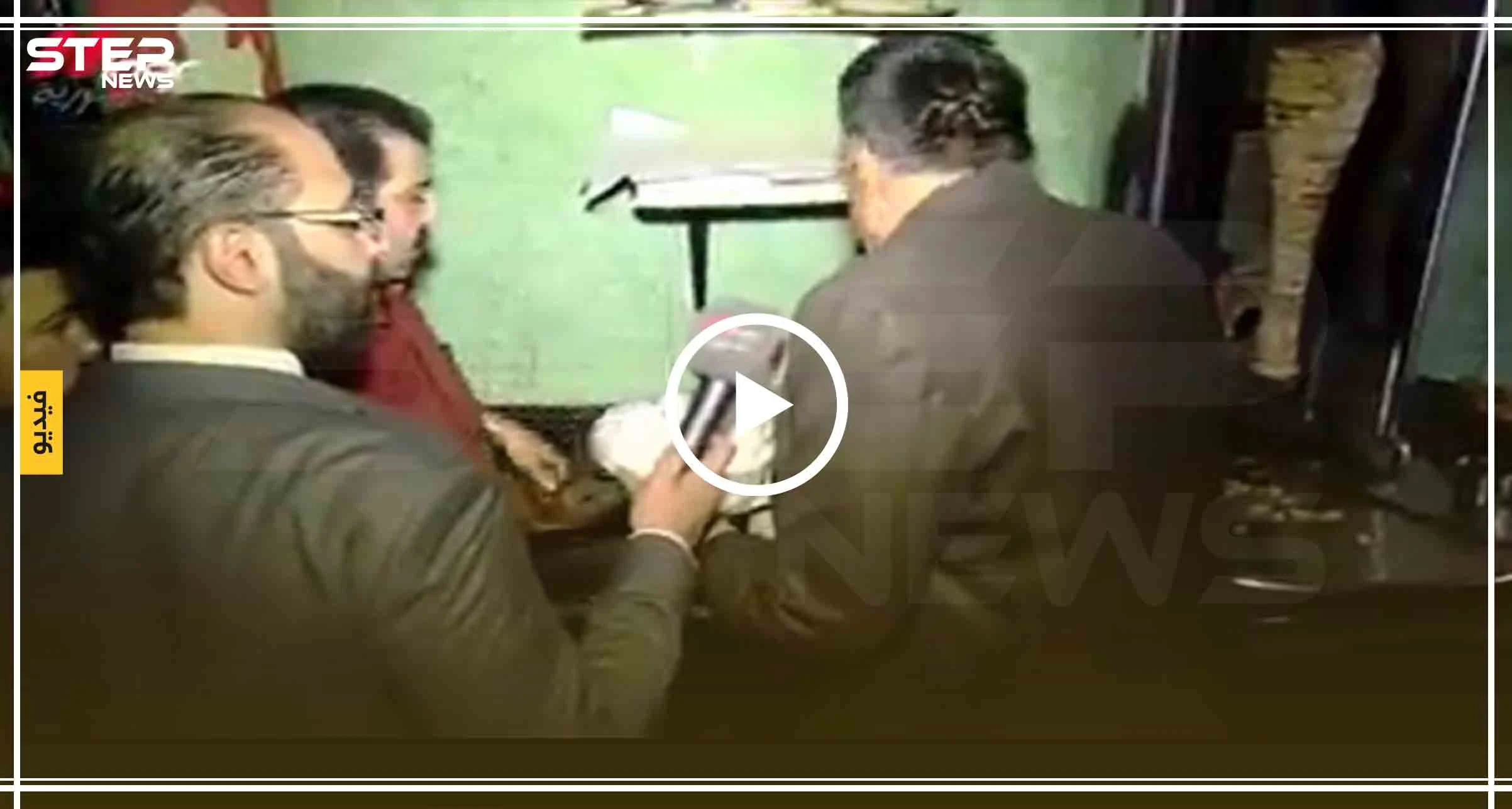 فيديو|| مسؤول يُغلق مطعم في يبرود بسبب "وضع المايونيز جانب سيخ الشاورما"!!