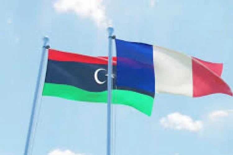 الرئيس الفرنسي يُعلن فتح سفارة بلاده في العاصمة الليبية.. ورئيس المجلس الرئاسي يرّد
