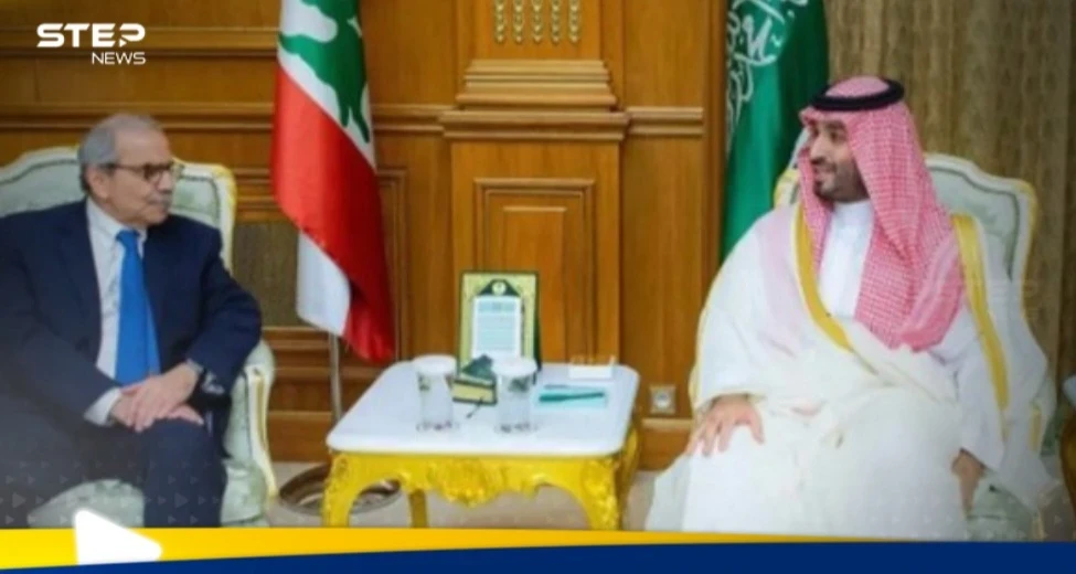 شاهد|| رئيس الحكومة اللبنانية يصلي صلاة العيد إلى جانب بن سلمان في السعودية
