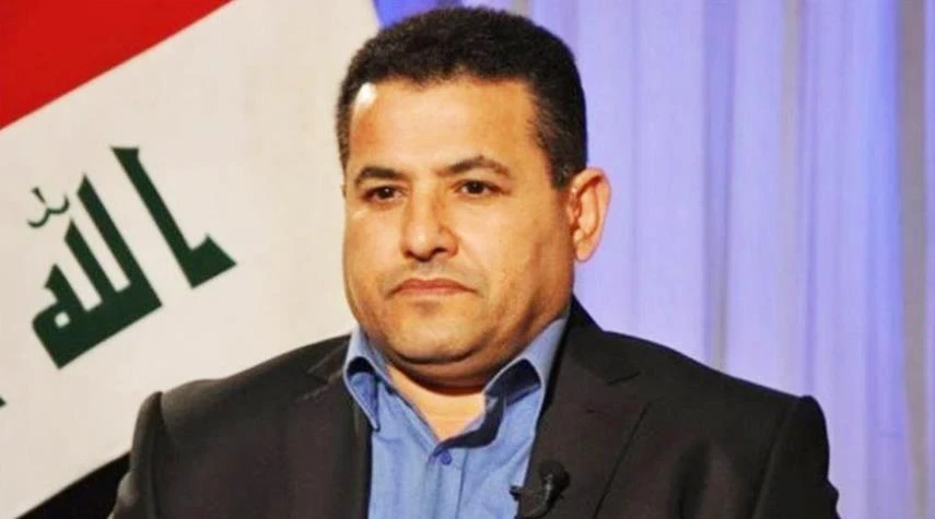 مسؤول من دولة عربية لم توقع مع إسرائيل يصل رام الله بشكلٍ مفاجئ ويزور الرئيس الفلسطيني محمود عباس