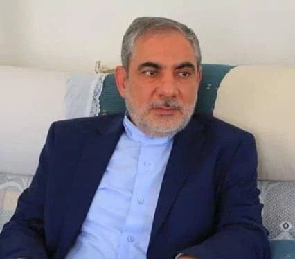 وفاة حسن إيرلو "سفير" إيران لدى الحوثيين باليمن متأثراً بإصابته بكورونا