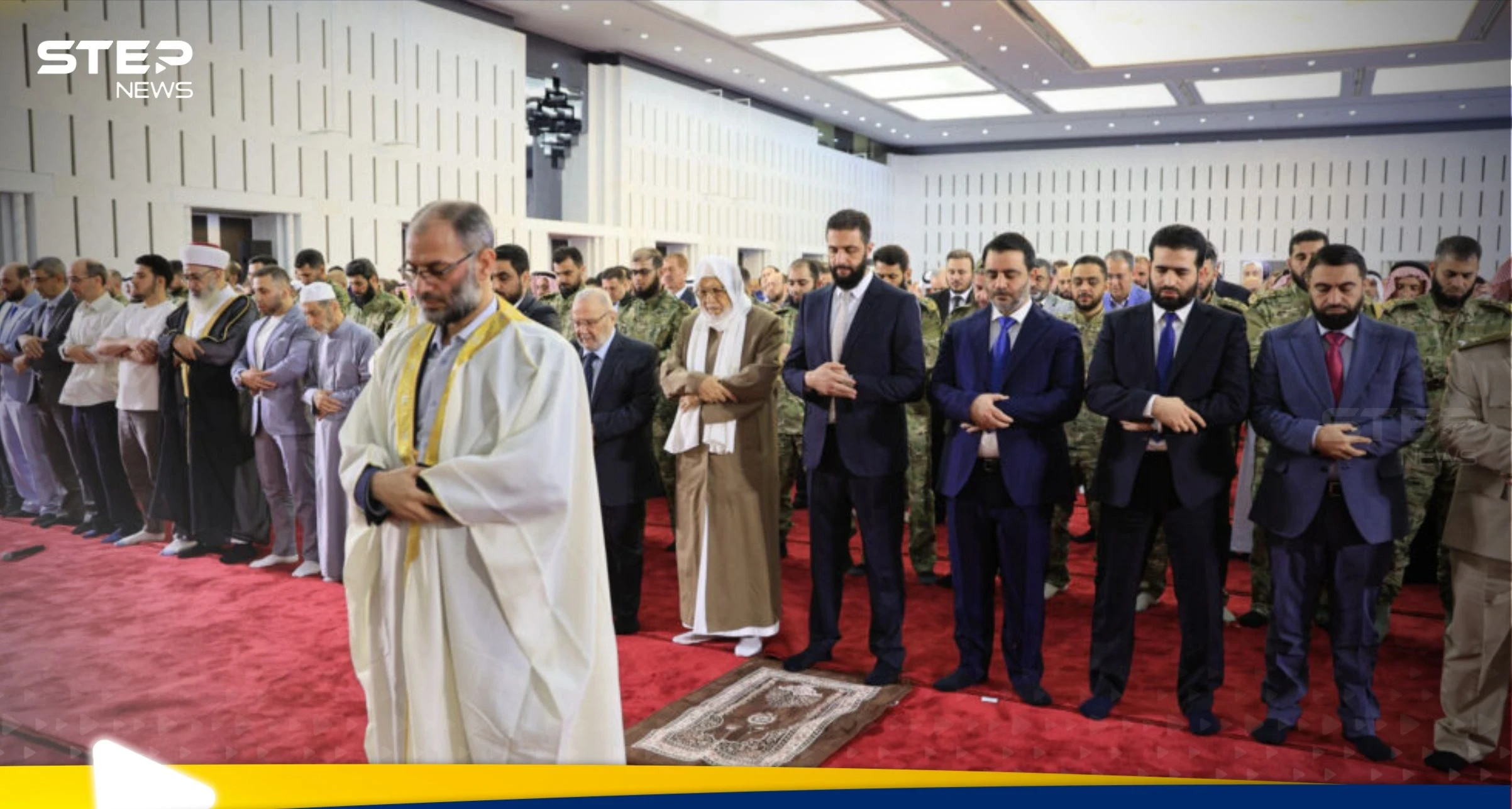 شاهد|| الرئيس السوري يؤدي صلاة عيد الأضحى المبارك في مصلى قصر الشعب بدمشق