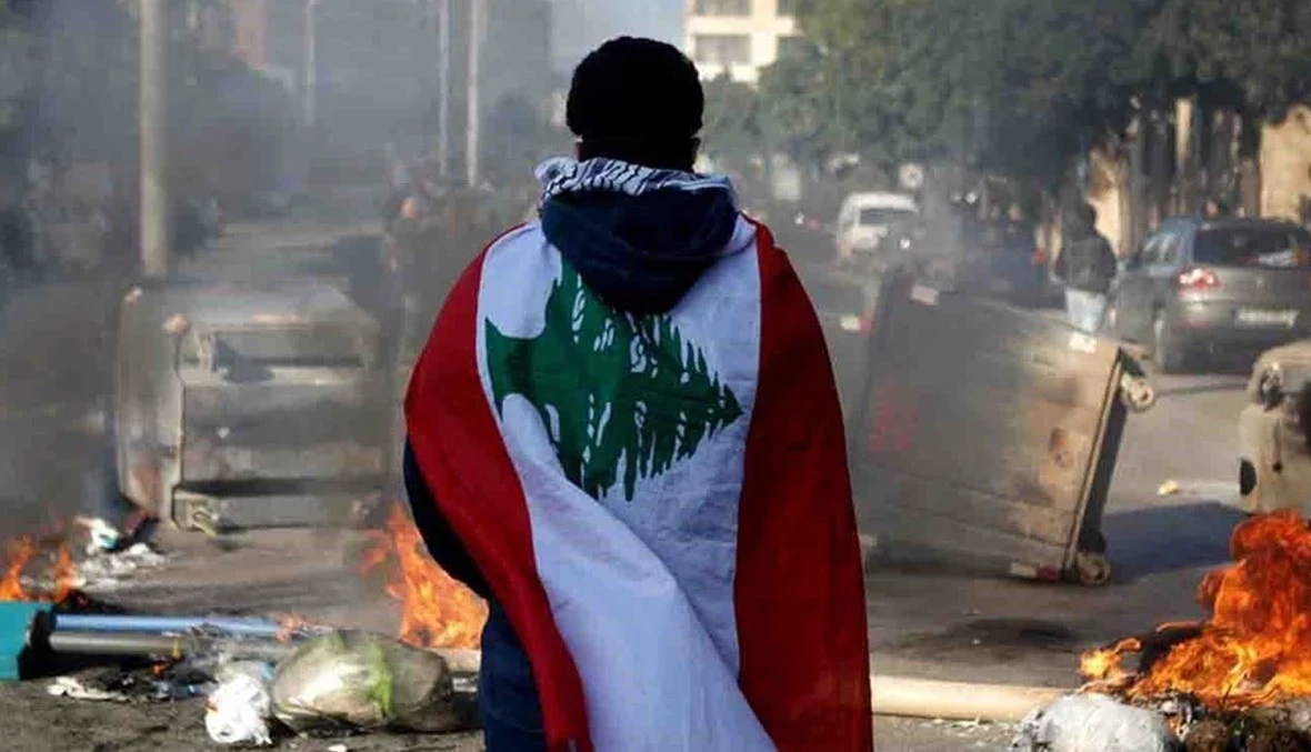 دولار السوق السوداء يحلّق على وقع الأزمة مع دول الخليج والجامعة العربية تصدر بياناً
