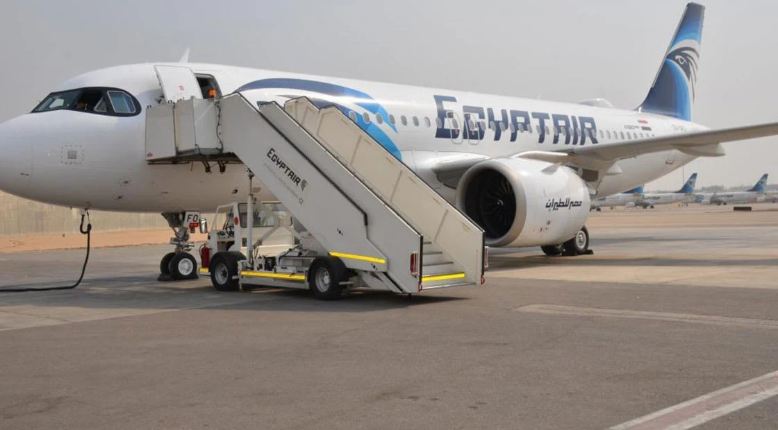 طائرة مصرية متجهة إلى موسكو تعود أدراجها بسبب تهديد برسالة
