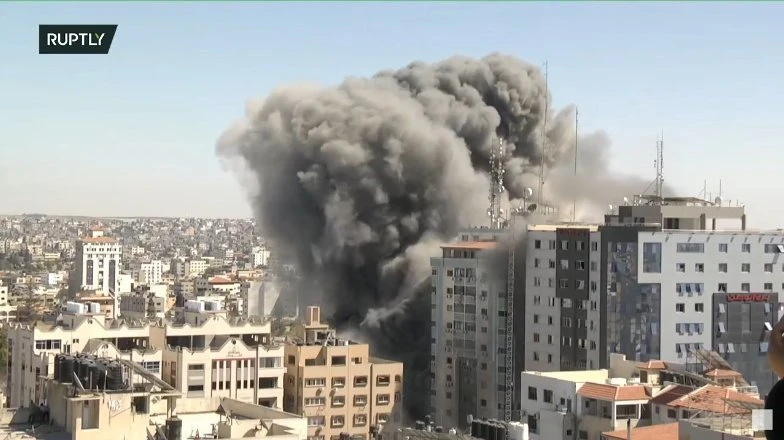 بالفيديو|| لحظة تدمير الطائرات الإسرائيلية ثاني أكبر برج في قطاع غزة