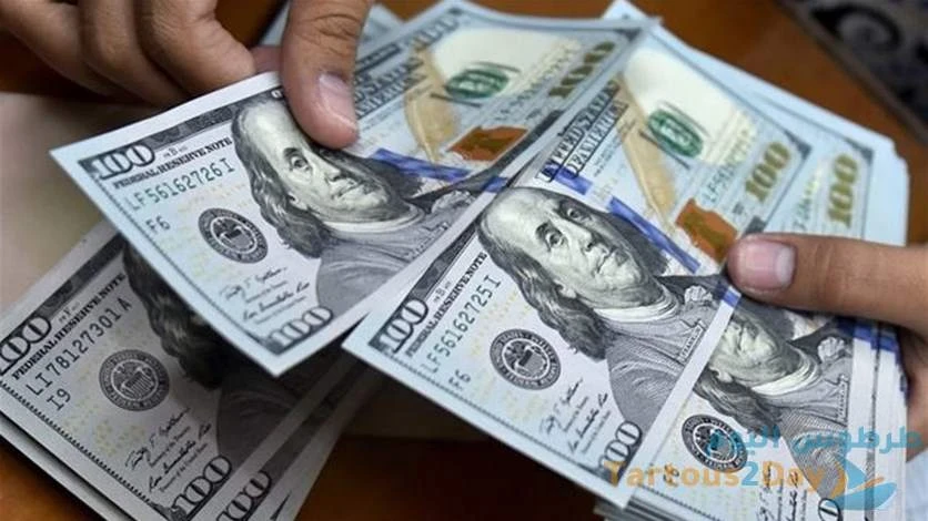 العثور على مئات آلاف الدولارات المزورة في مناطق سيطرة "قسد" وتوقيف عشرات المتورطين