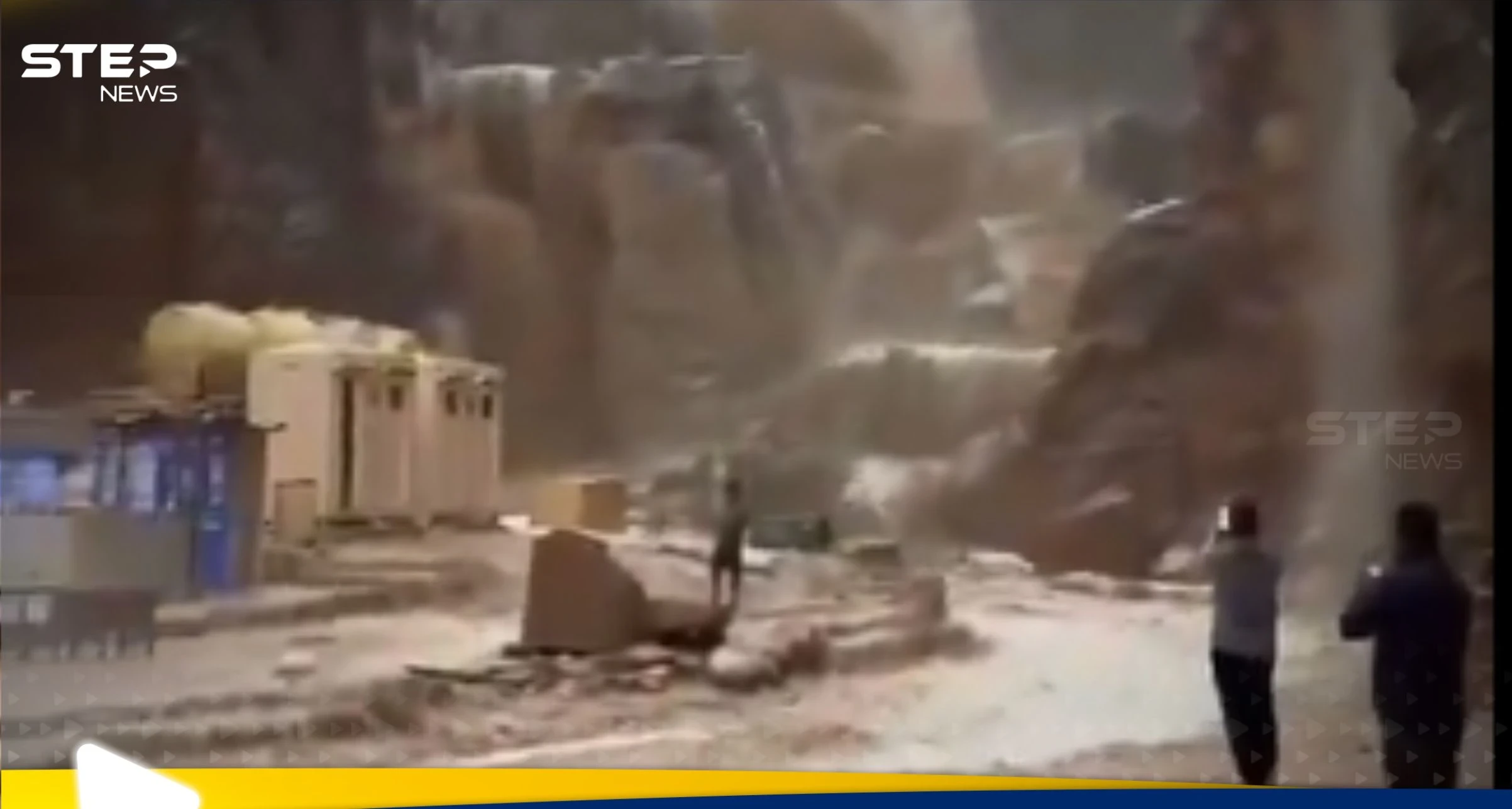 شاهد|| سيول البتراء في الأردن.. والسلطات تسارع بإجلاء نحو 1800 سائح