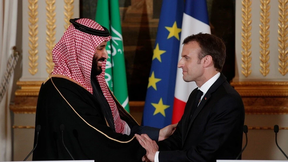 ماكرون يتصل هاتفياً بولي العهد السعودي محمد بن سلمان.. هذا ماتمّ الاتفاق عليه