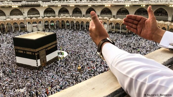 القرار الذي ينتظره ملايين المسلمين حول العالم.. السعودية تعلن شروط أداء مناسك الحج لهذا العام والعدد المطلوب