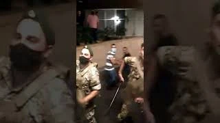 بالفيديو|| المحتجون يحاصرون منزل "ميقاتي" ويحطمون واجهته ومواجهات عنيفة دارت بينهم وبين قوى الأمن