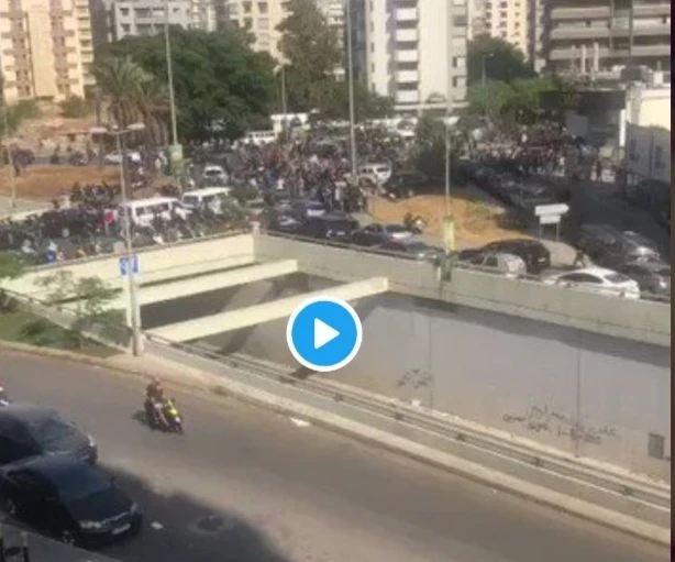 بالفيديو|| مع اندلاع حرب شوارع في لبنان.. وفد أمريكي رفيع المستوى يصل بيروت وعون يجري اتصالاته