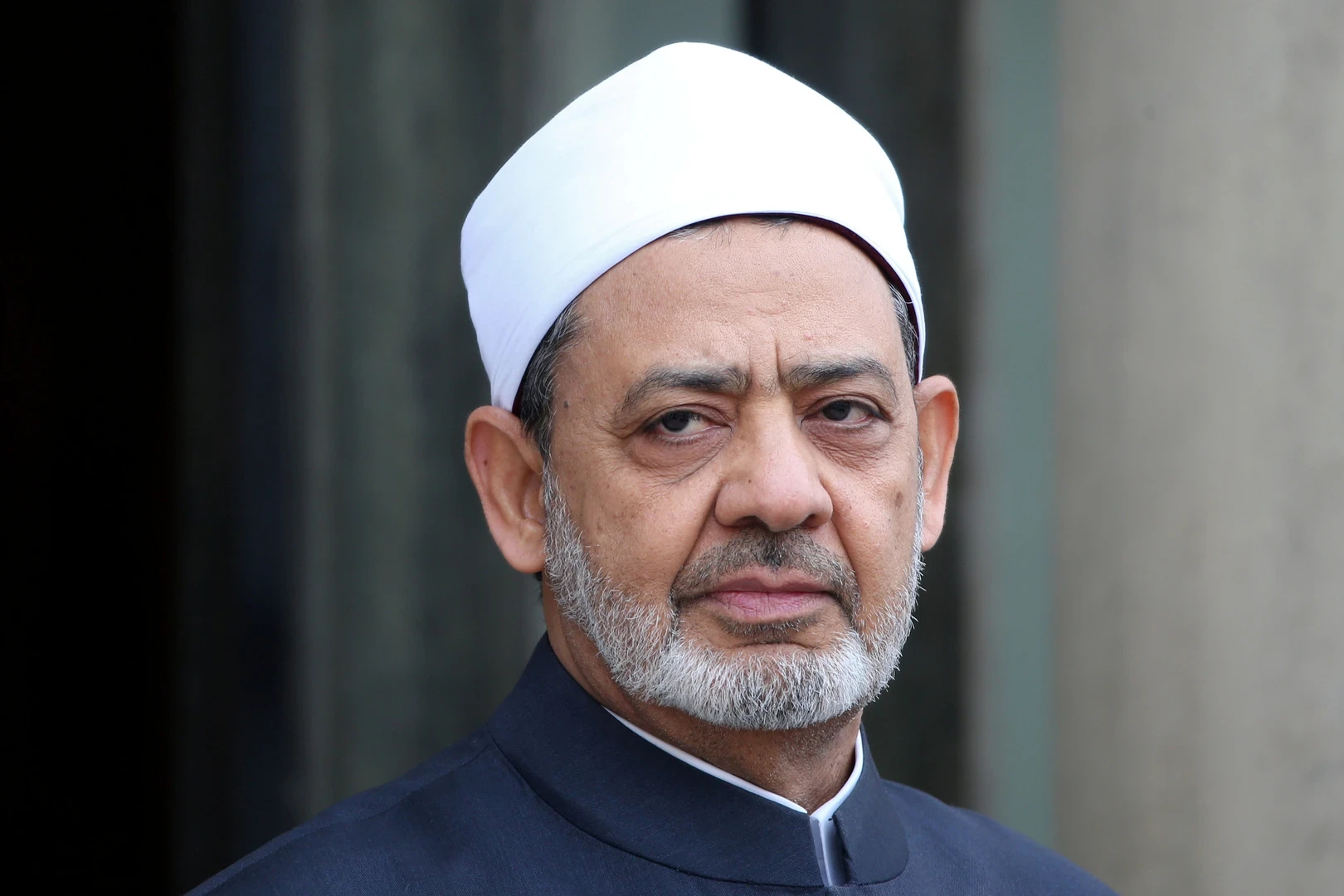 الأزهر يعلق على محاولة اغتيال الكاظمي ويُحذّر العراقيين من فئة تُهدد الأمن