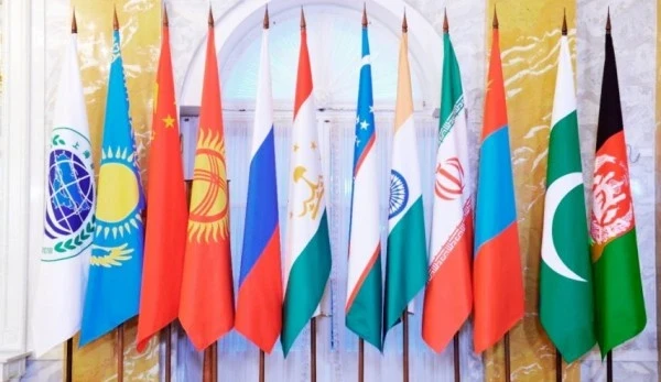 النظام العالمي الحالي لزوال.. إيران توجّه رسائل نارية في قمة شنغهاي وتتحدث عن نظام جديد