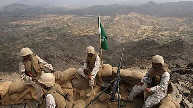 التحالف العربي بقيادة السعودية يعلن التصدي لهجمات حوثية وخارجية الإمارات تصدر بياناً
