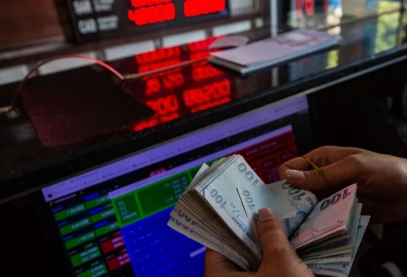 الليرة التركية تهبط إلى سعر جديد وسط تخوّف من قرار المركزي التركي القادم