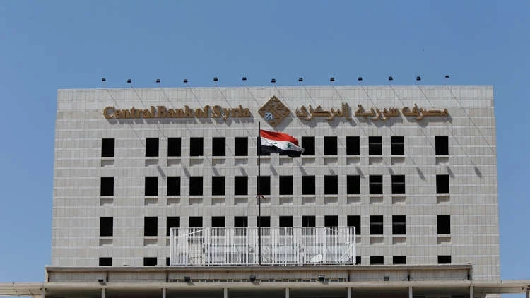 اعتراف بالانهيار.. المركزي السوري يرفع سعر صرف الدولار للضعف لأول مرة منذ 10 أشهر