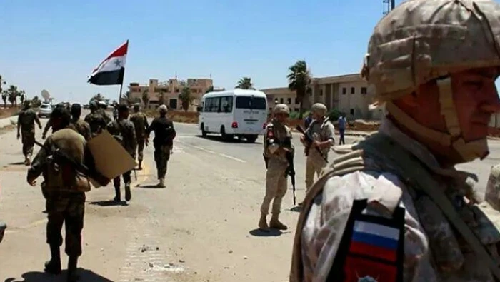 النظام يعتقل أحد قادة فصائل المعارضة في درعا.. والعبارات المناهضة للنظام تظهر مجددًا