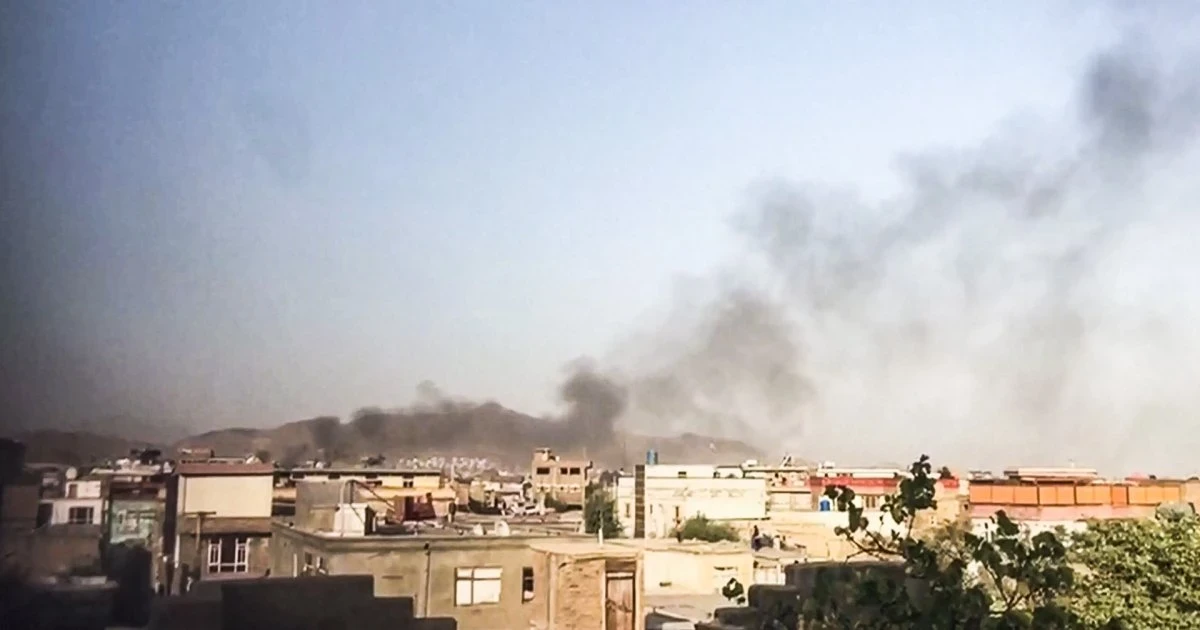 عقب الغارة الأمريكية.. هجوم بالصواريخ على مطار كابل