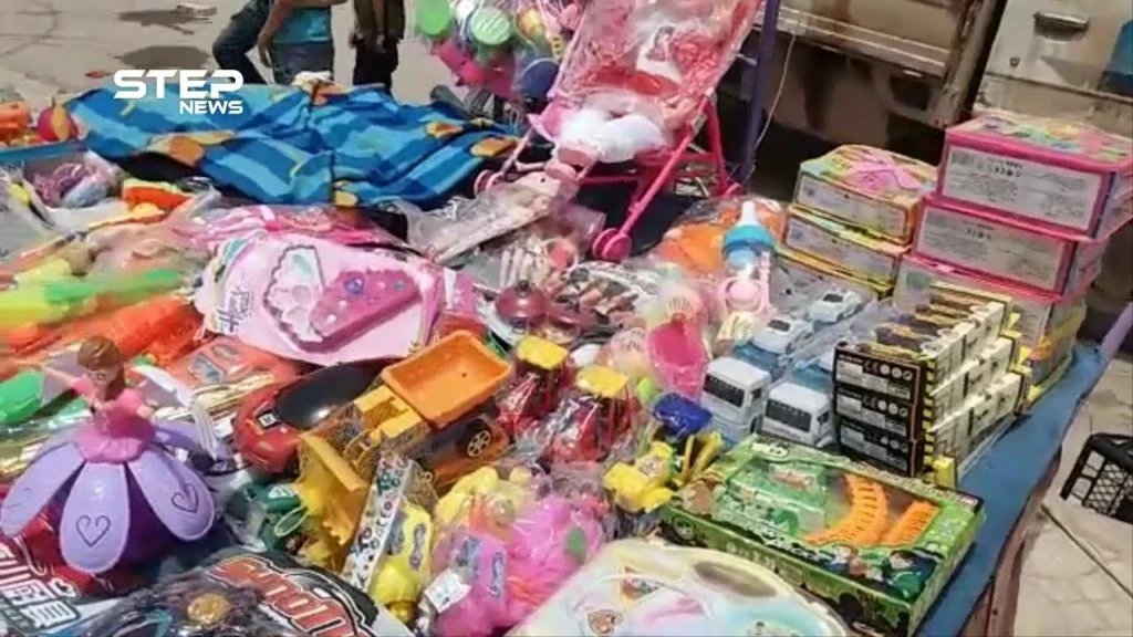 فرحة الأطفال في ثاني أيام عيد الفطر بمدينة الدانا شمالي إدلب