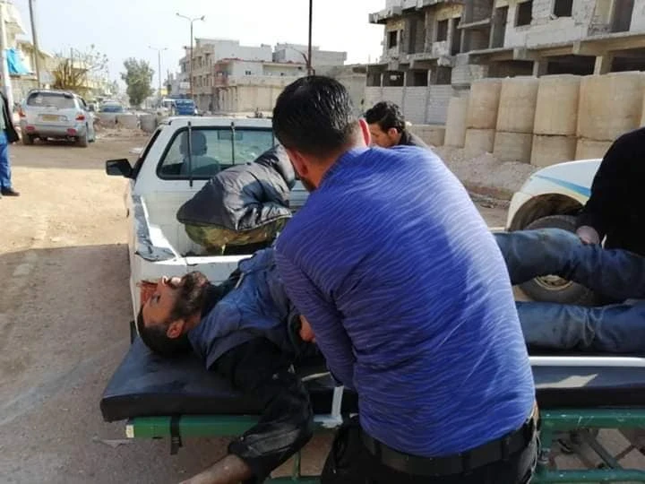 قتلى وجرحى في قصف على مناطق متفرقة في إدلب، والهيئة تستهدف مصياف بحماة