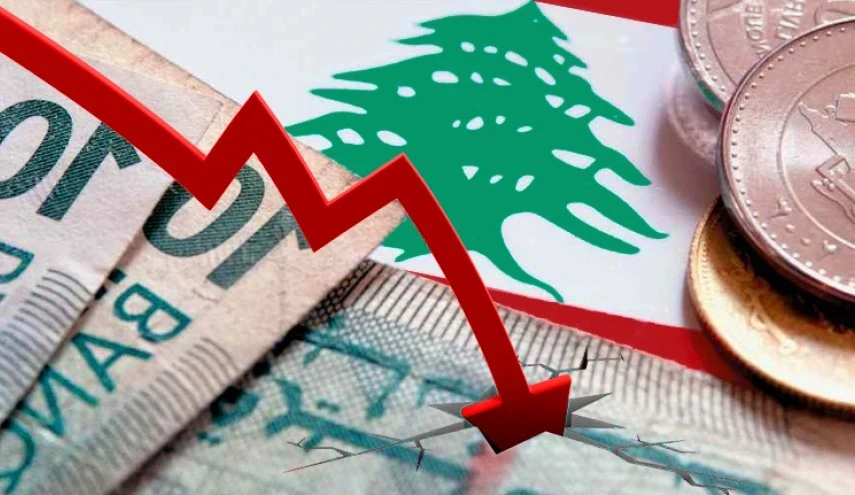 الليرة اللبنانية تنهار وتهبط إلى أدنى مستوى في تاريخها