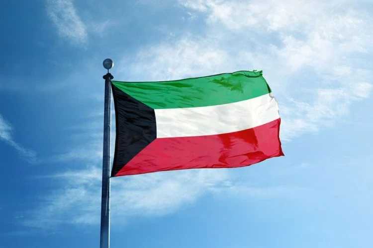الكويت تدعو مواطنيها لمغادرة دولتين أوروبيتين والعودة إلى أرض الوطن