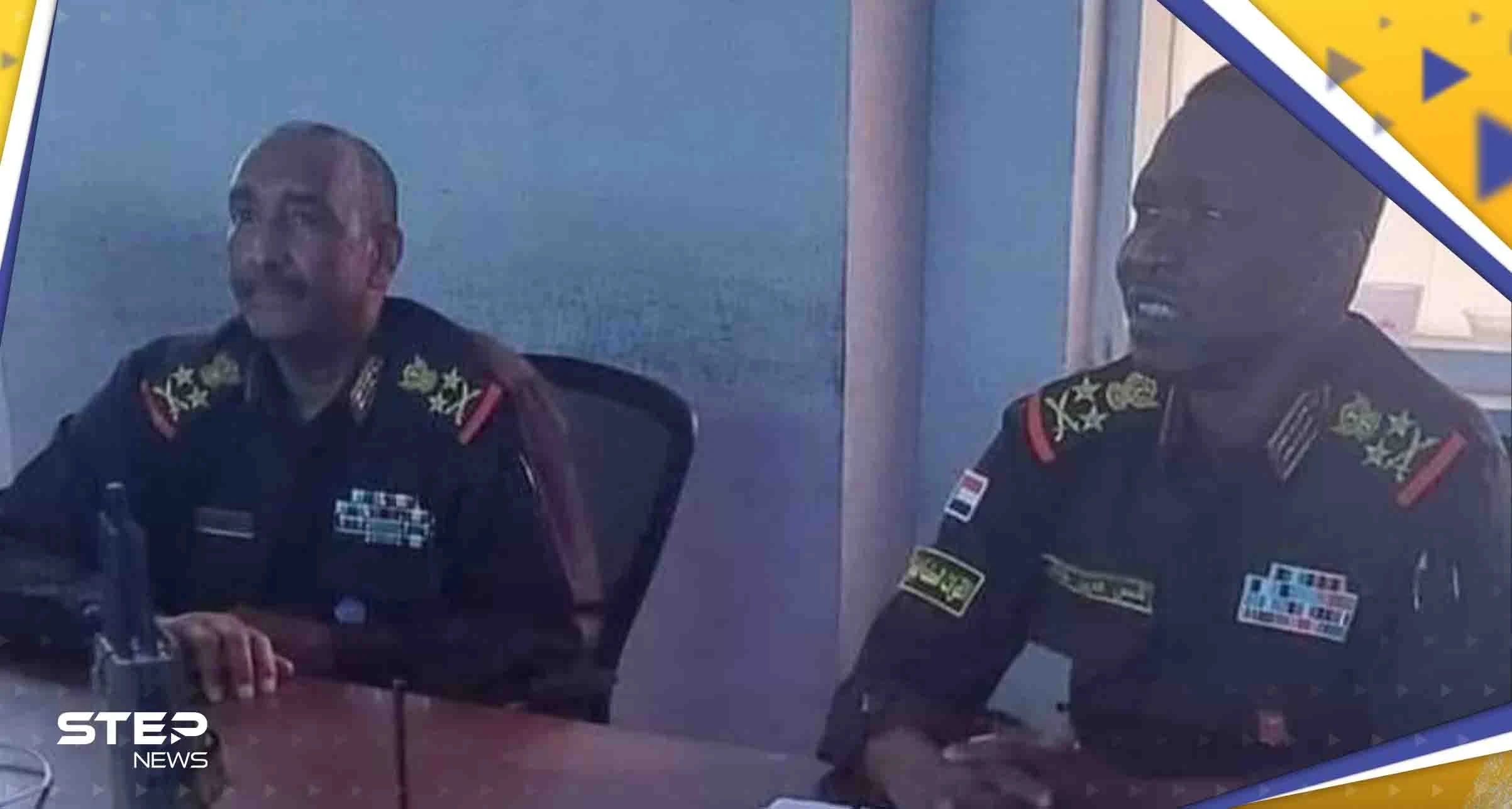 شاهد|| أول ظهور للبرهان بعد اشتعال أحداث السودان وهو يدير إحدى غرف العمليات العسكرية