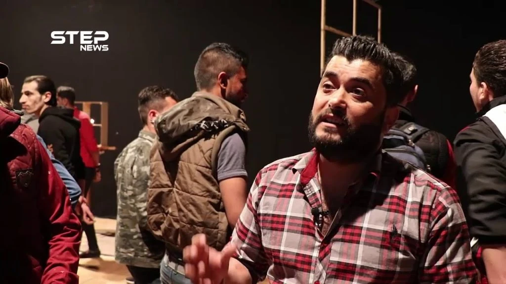 مسرحية طب القاطع على خشبة مسرح المركز الثقافي في مدينة إدلب