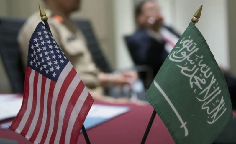 الأمير خالد بن سلمان يجري محادثات في البنتاغون.. والدفاع الأمريكية توضح طبيعة علاقتهم بالسعودية
