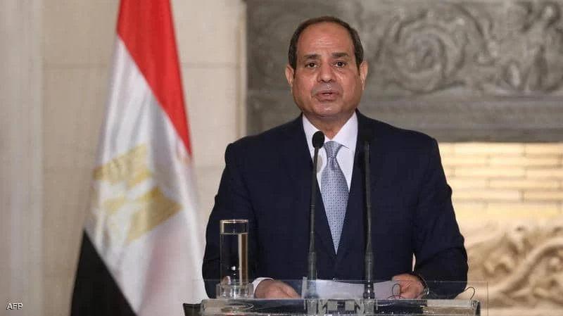 السيسي يعلّق على خبر تعويم السفينة الجانحة في قناة السويس