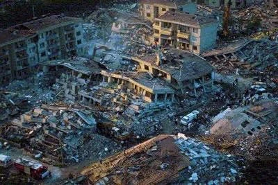 زلزال يضرب وسط تركيا وخبراء يتوقعون زلزالاً مدمراً في إسطنبول بأي لحظة