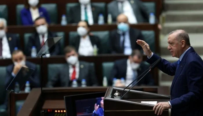 تركيا تجمد أرصدة 770 شخصاً ومؤسسة مقرها الولايات المتحدة الأمريكية بتهمةٍ خطيرة