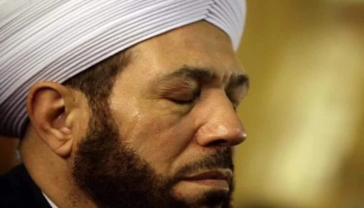 الأسد يقصي حسون بمرسوم رئاسي يلغي منصب مفتي الجمهورية ويولي صلاحياته لمجلس هاجمه قبل أيام