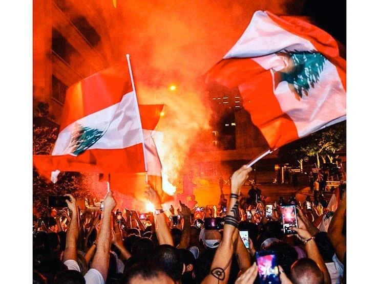 بالفيديو|| تظاهرات بقلب العاصمة تصعّد الهتاف ضدّ إيران وميليشيا حزب الله بذكرى انفجار مرفأ بيروت
