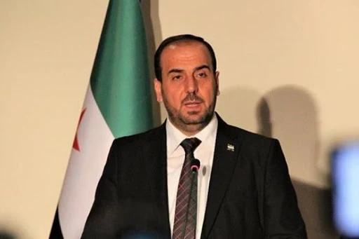 بعد دعوة بيدرسون لخطوة جديدة بشأن سوريا.. رئيس الائتلاف يغرّد بالروسية ويتحدث عن "خطرٍ حقيقي"