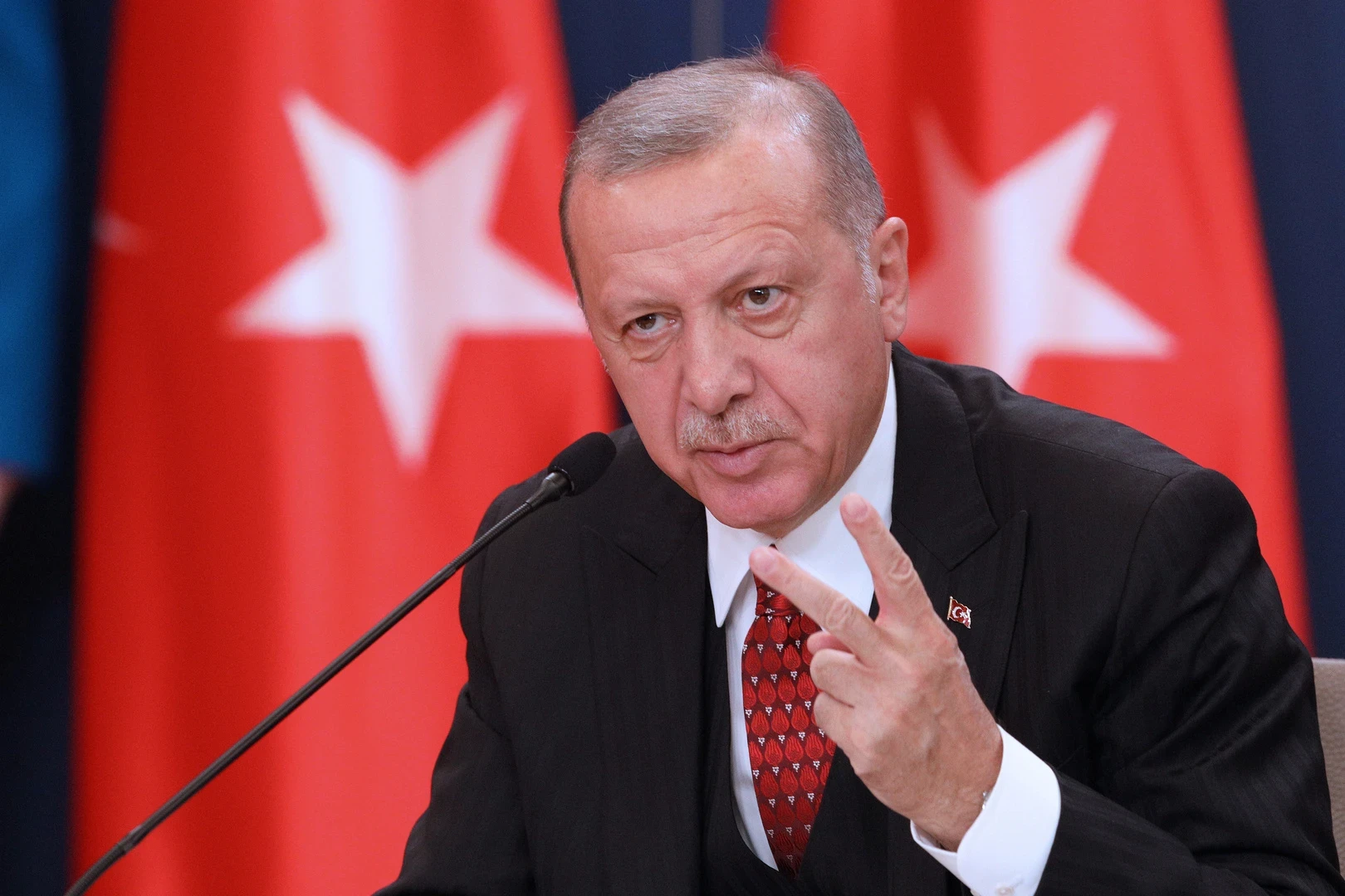 أردوغان يتحدث عن قيامه بحل "المشكلة الكردية" وقرار عرض اتفاقية على البرلمان