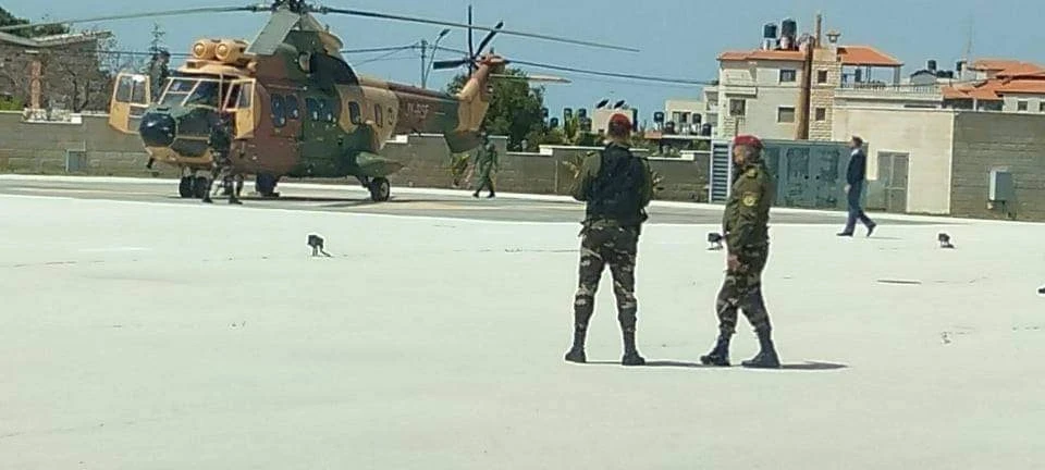 مروحيتين أردنيتين تهبطان في مقر الرئاسة الفلسطينية برام الله (فيديو)